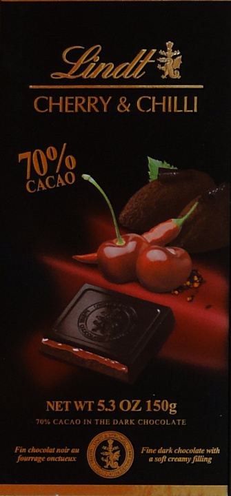 Lindt srednie czarne cherry & chilli 70 cacao.jpg